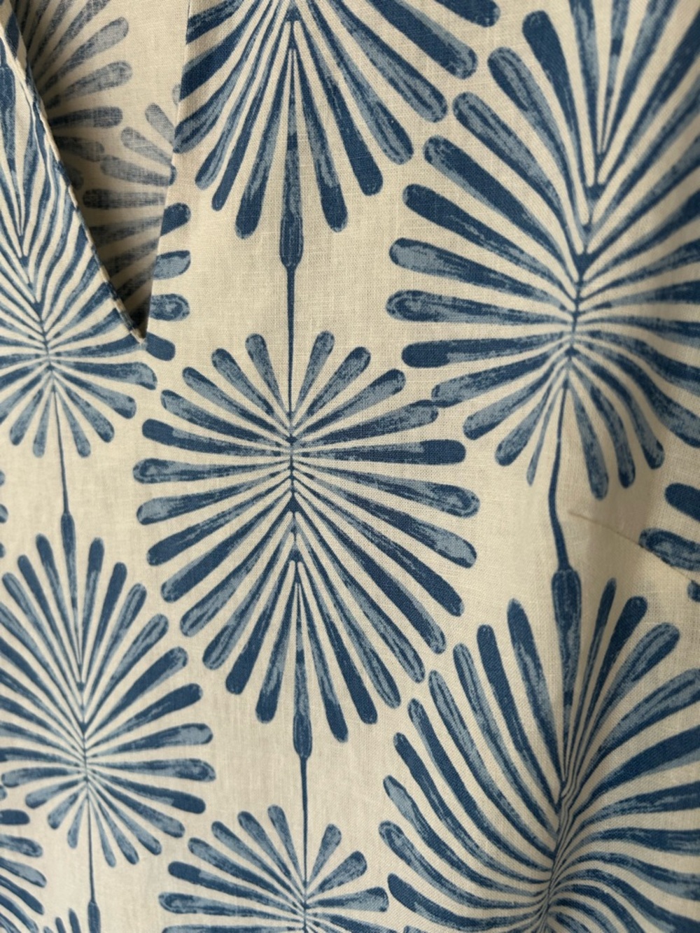 Joie Pool to Grocery Store Cover Up. Linen Rayon Blend Size 10. - Picture 5 of 5